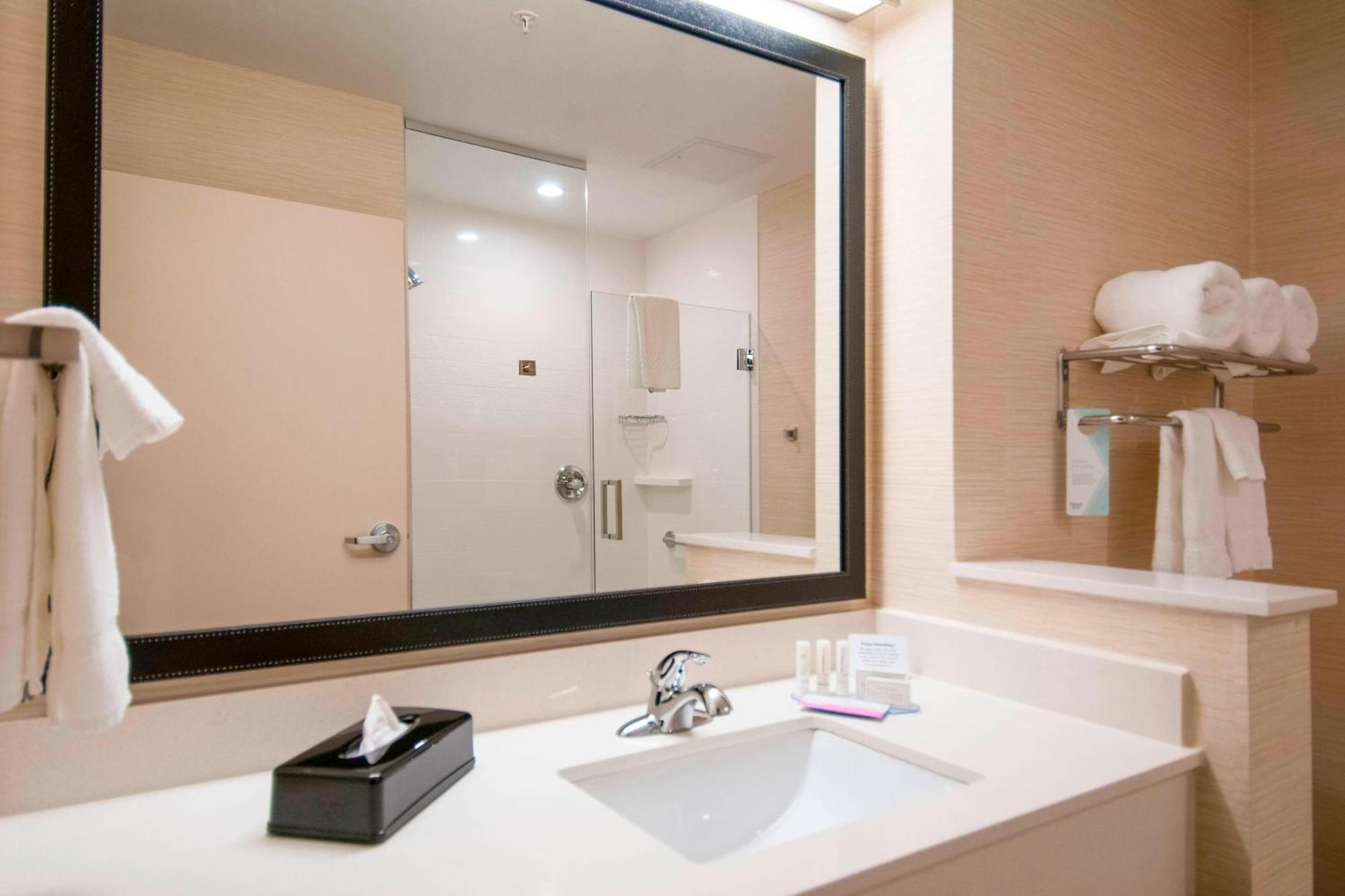Fairfield Inn & Suites By Marriott San Antonio Brooks City Base Buitenkant foto